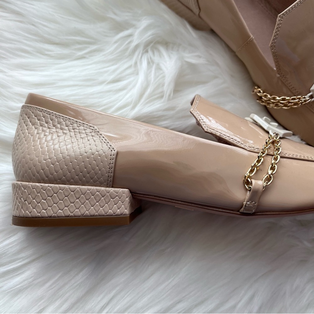 Louise et Cie | NWOT Nude Patent Leather Scales Chain Accent Everland Loafers - Picture 4 of 8